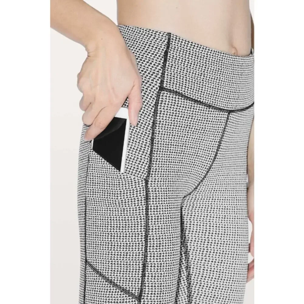 Lululemon Speed Up Tight Full‎ On Luxtreme Teeny Tooth 8